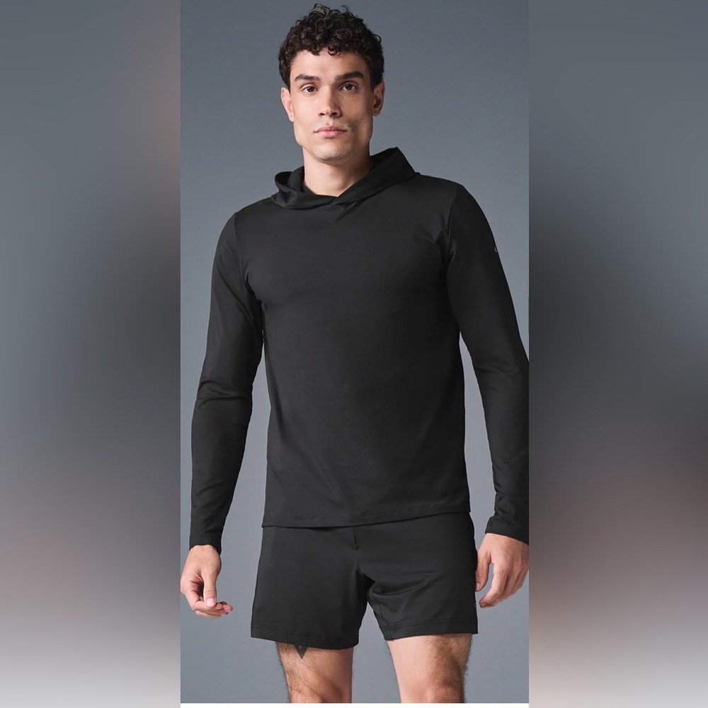 Alo Conquer Reform Pullover hoodie.  Color Black.  Worn once.